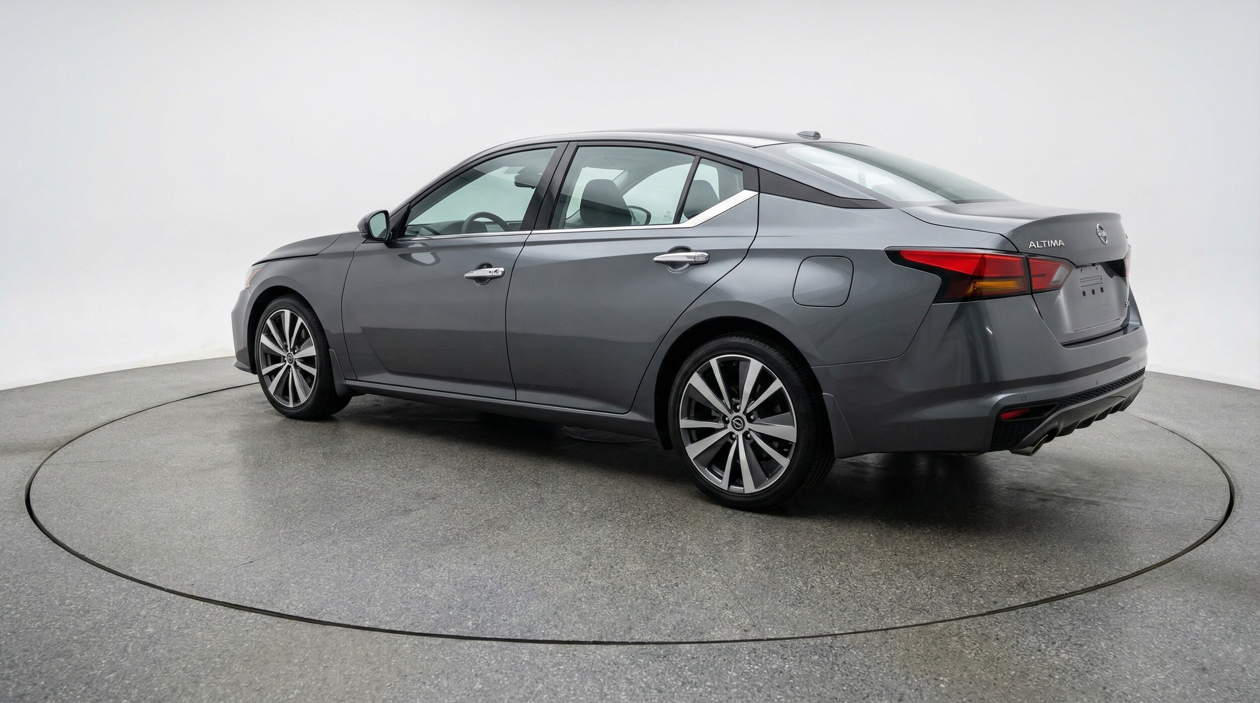 Thumbnail: 2025 Nissan Altima - 5