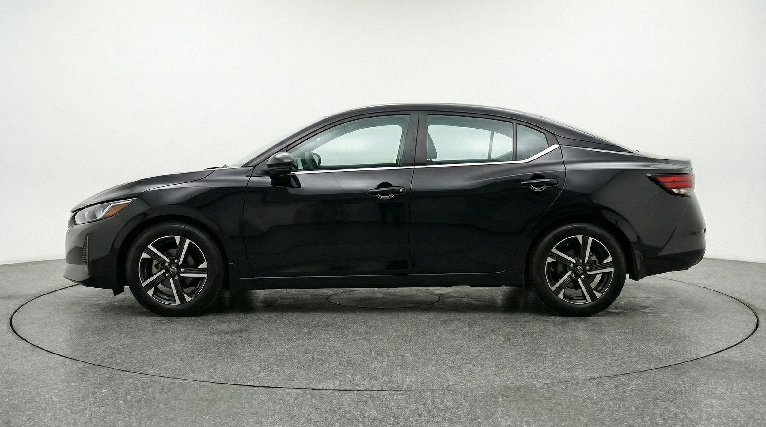 Thumbnail: 2025 Nissan Sentra - 5