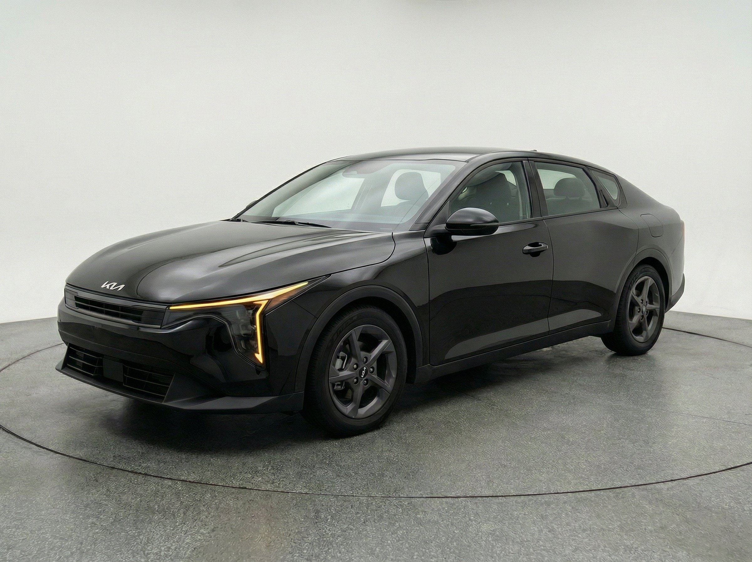 Thumbnail: 2025 Kia K4 - 3