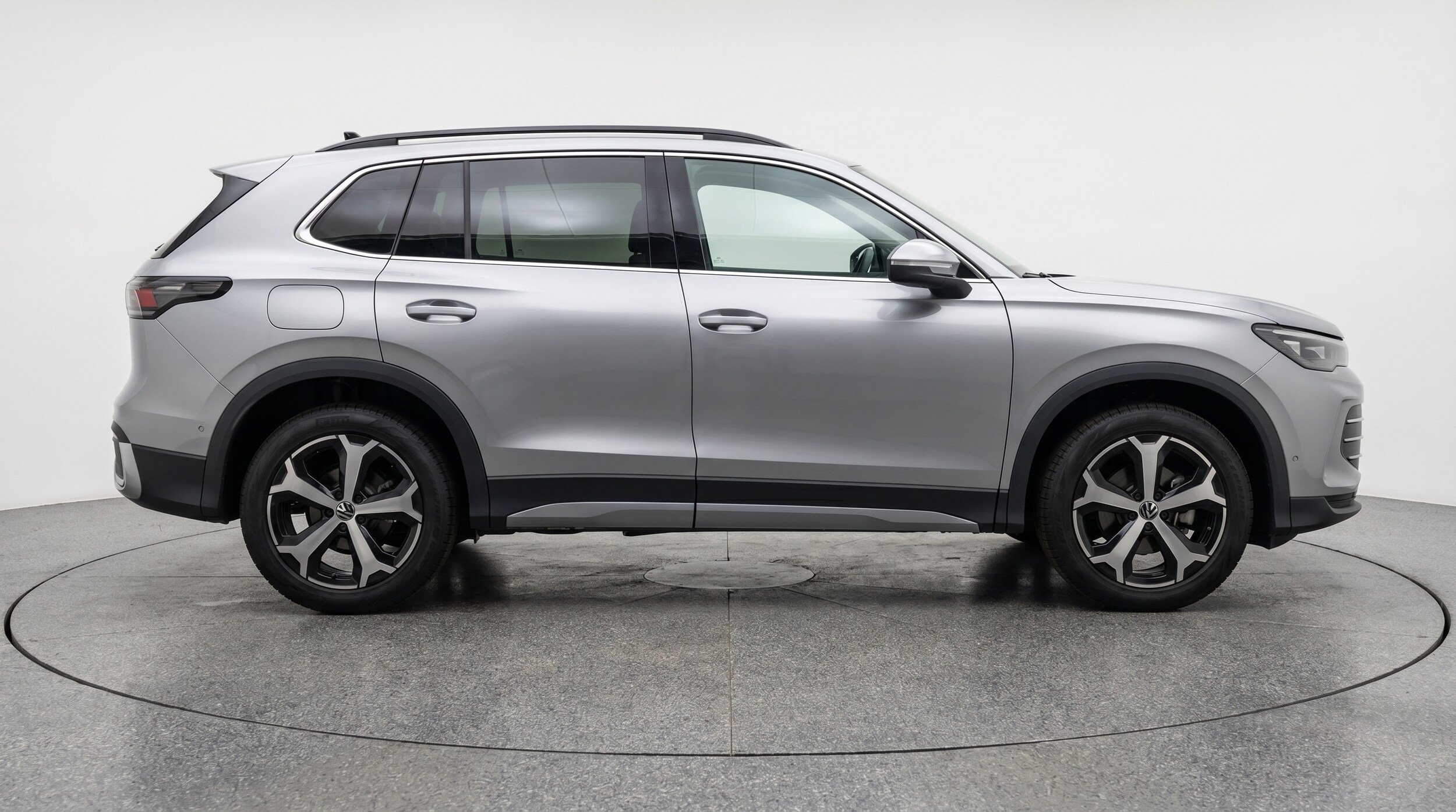 Thumbnail: 2026 Volkswagen Tiguan - 8