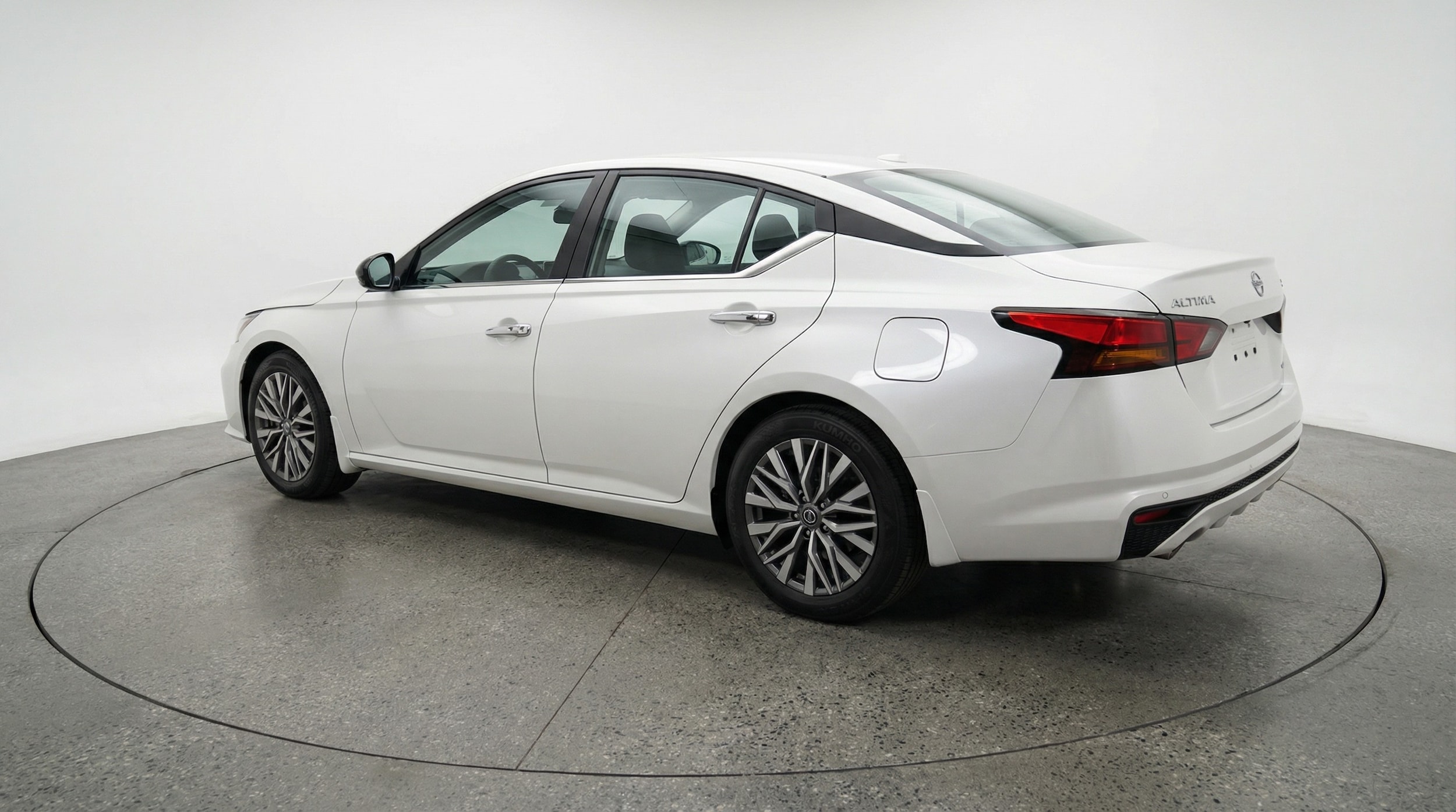 Thumbnail: 2025 Nissan Altima - 5