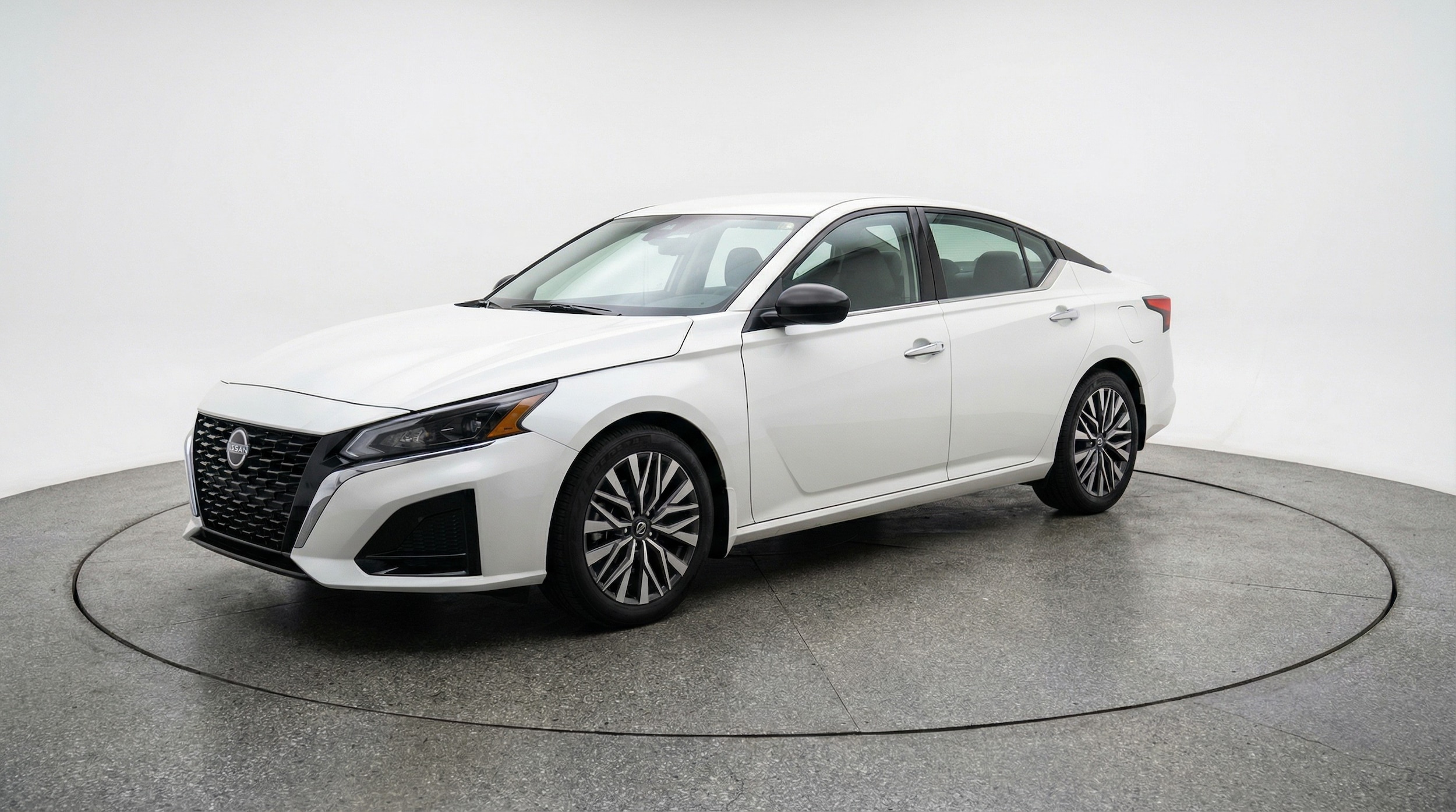 Thumbnail: 2025 Nissan Altima - 3