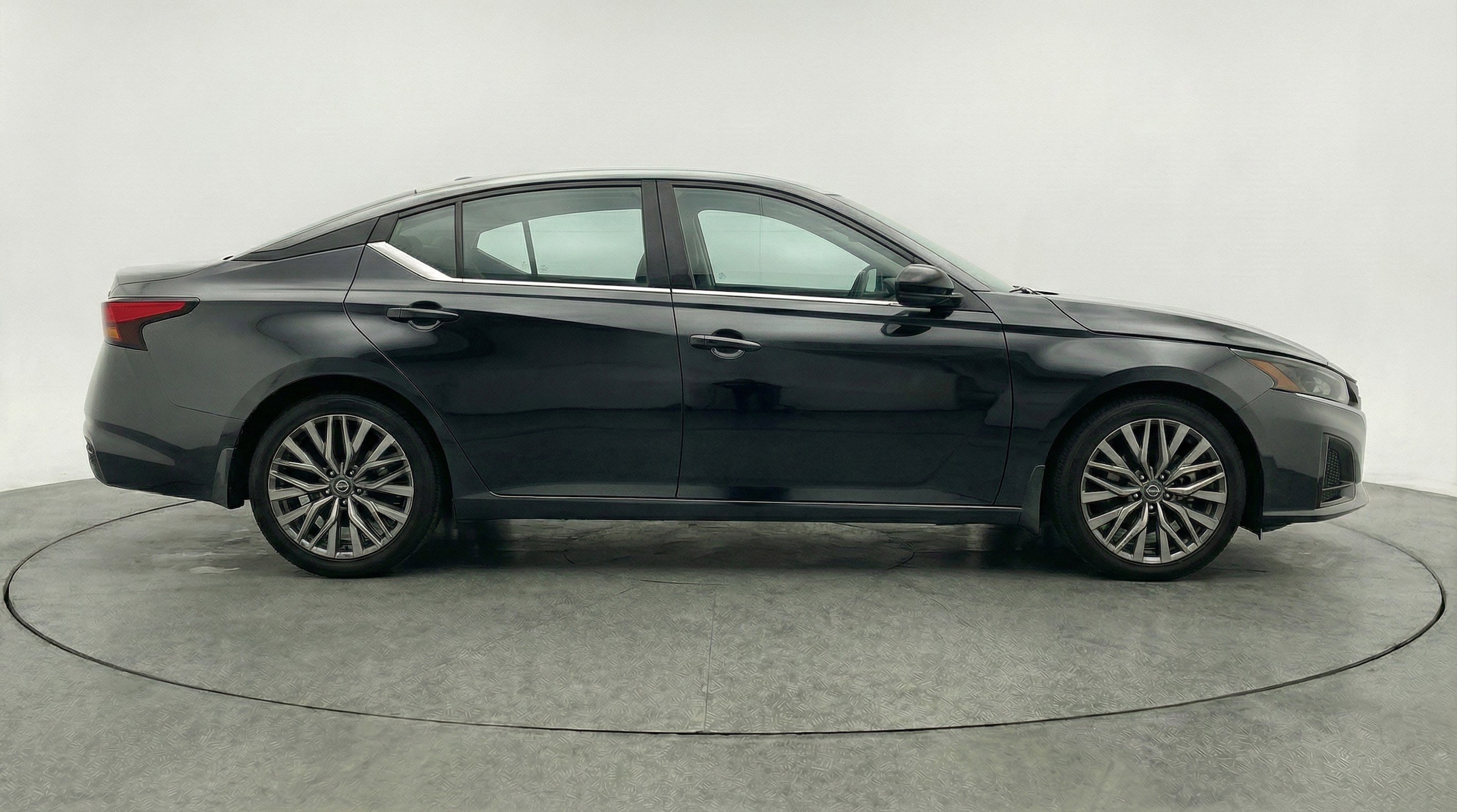 Thumbnail: 2025 Nissan Altima - 11