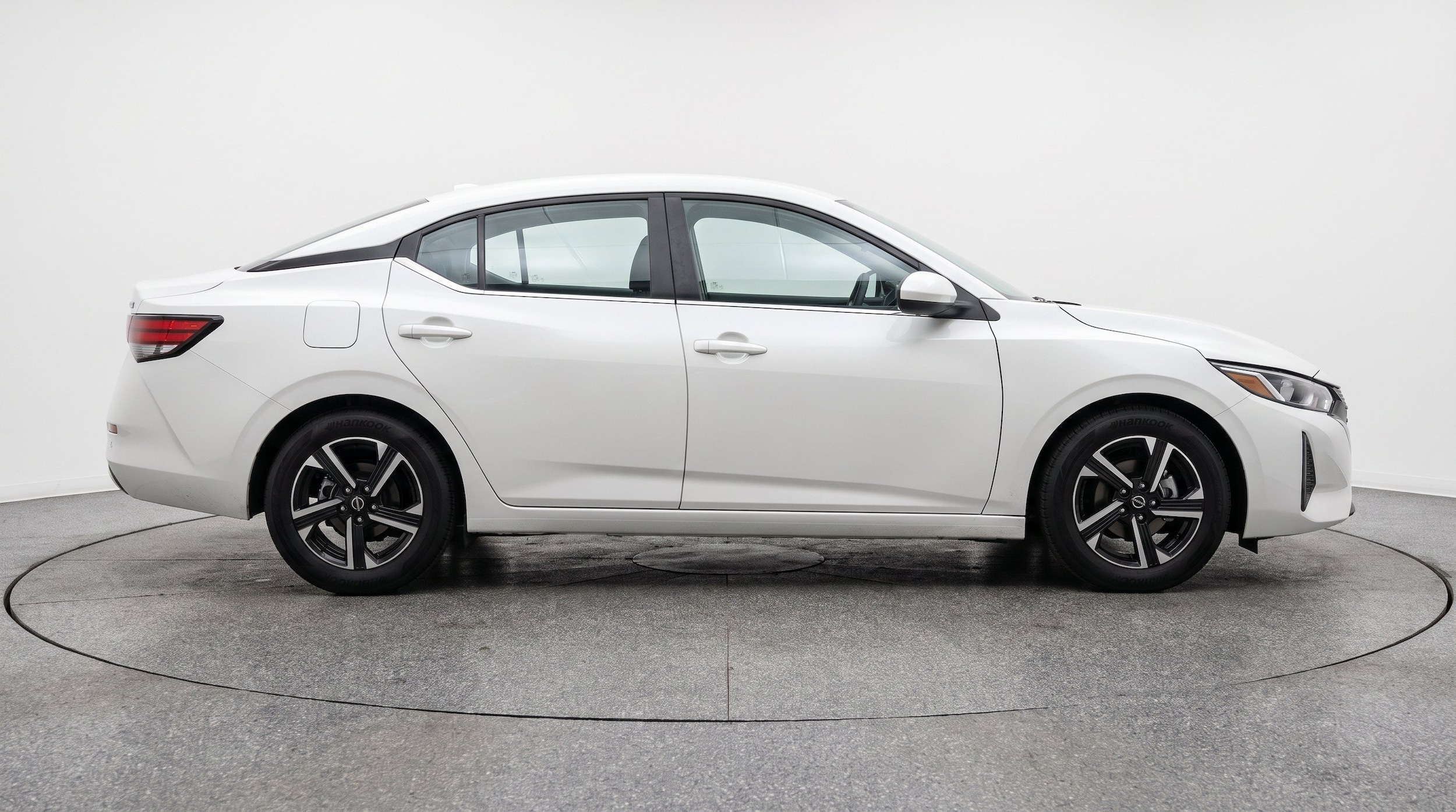 Thumbnail: 2025 Nissan Sentra - 11