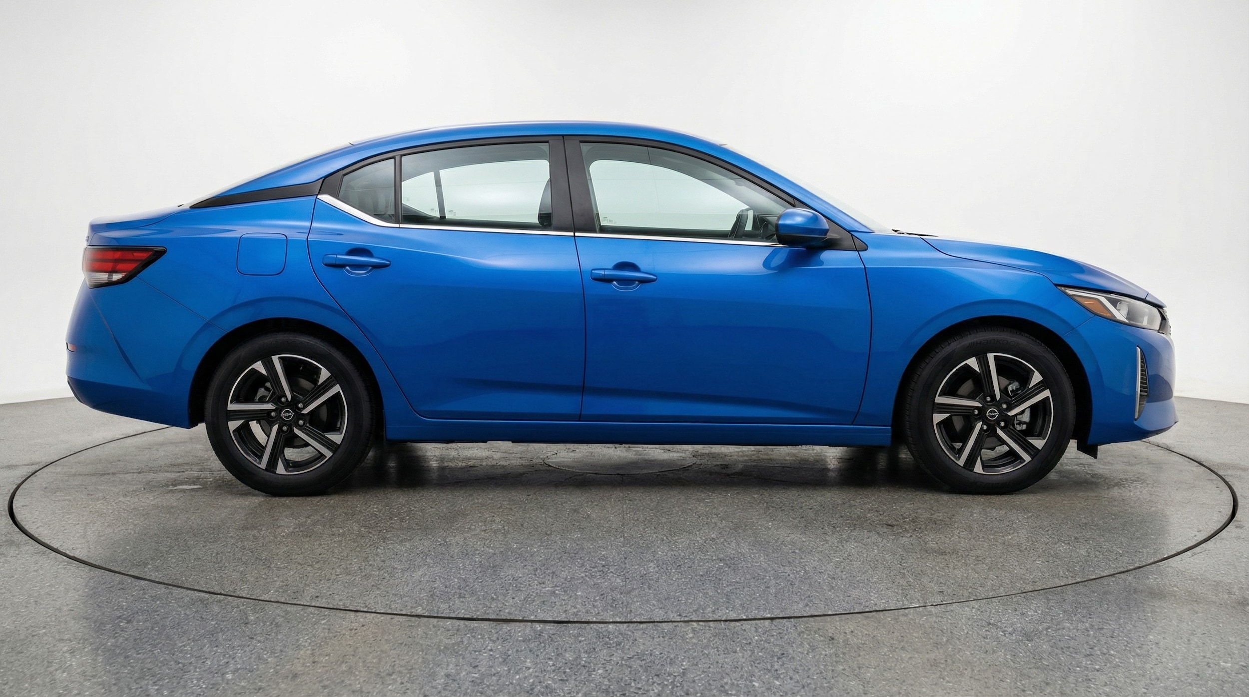 Thumbnail: 2025 Nissan Sentra - 8