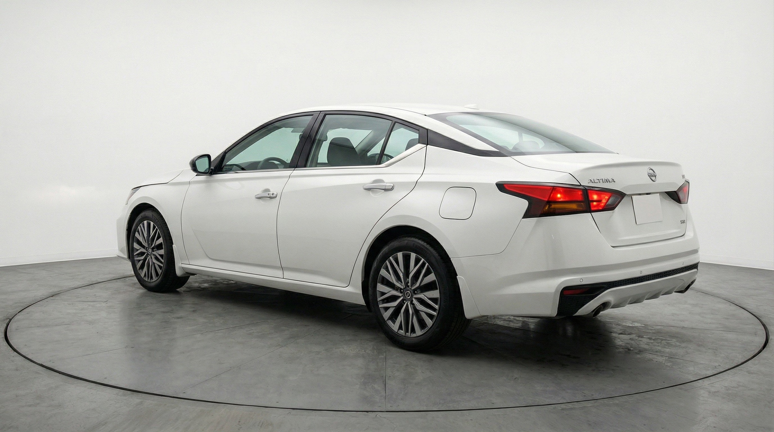 Thumbnail: 2025 Nissan Altima - 6