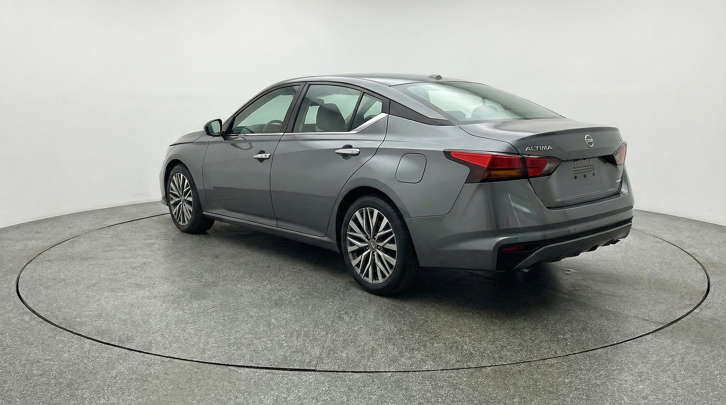 Thumbnail: 2025 Nissan Altima - 5