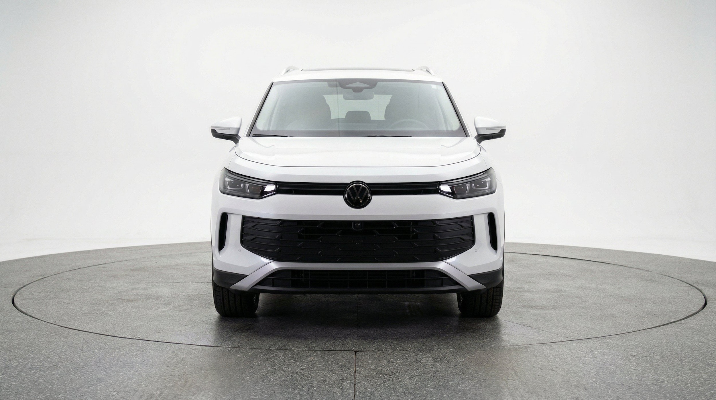 Thumbnail: 2026 Volkswagen Tiguan - 2