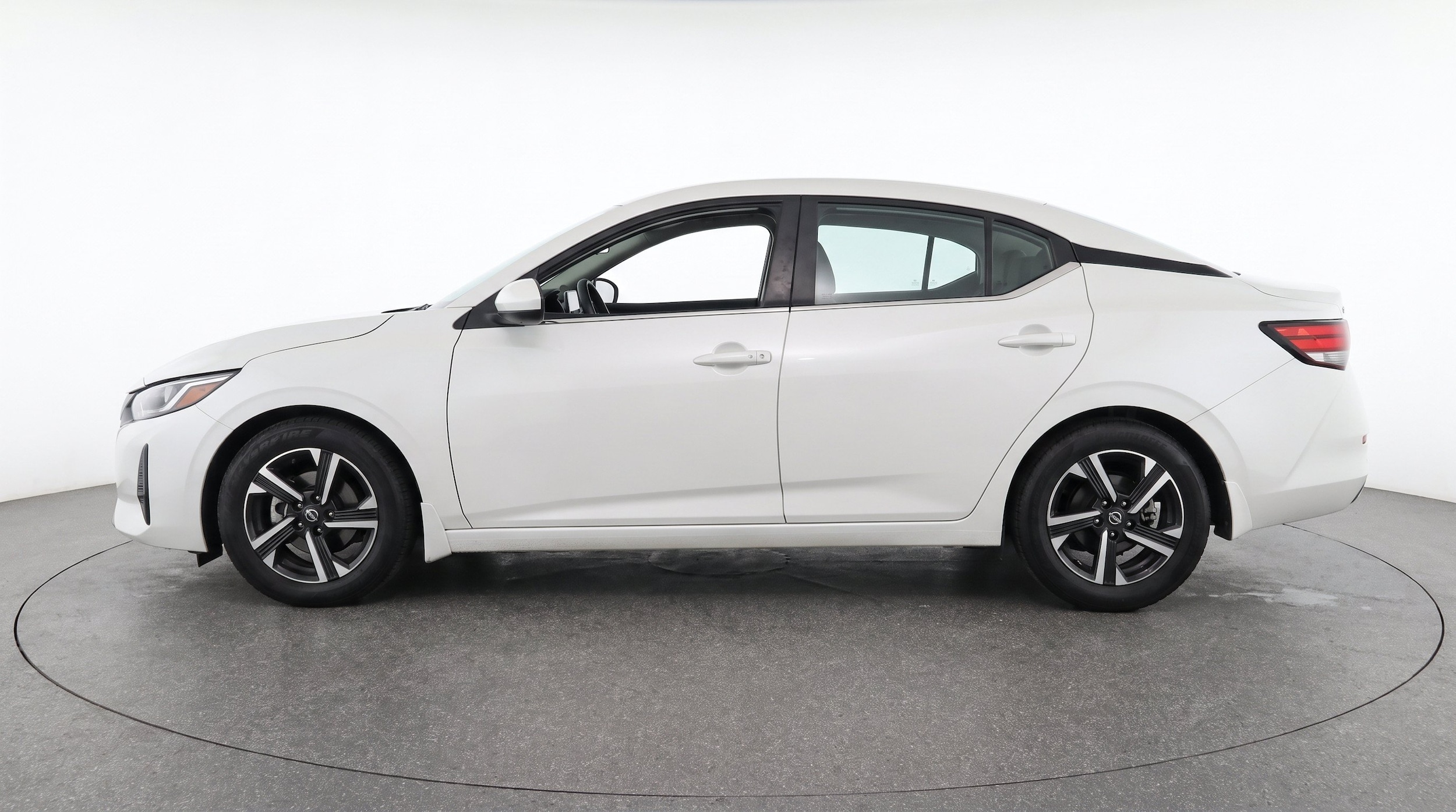 Thumbnail: 2025 Nissan Sentra - 5