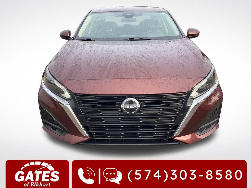 2023 Nissan Altima 2.5 SV photo 2