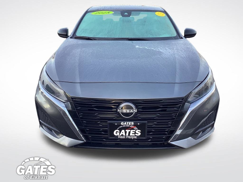Used 2025 Nissan Altima SV Sedan
