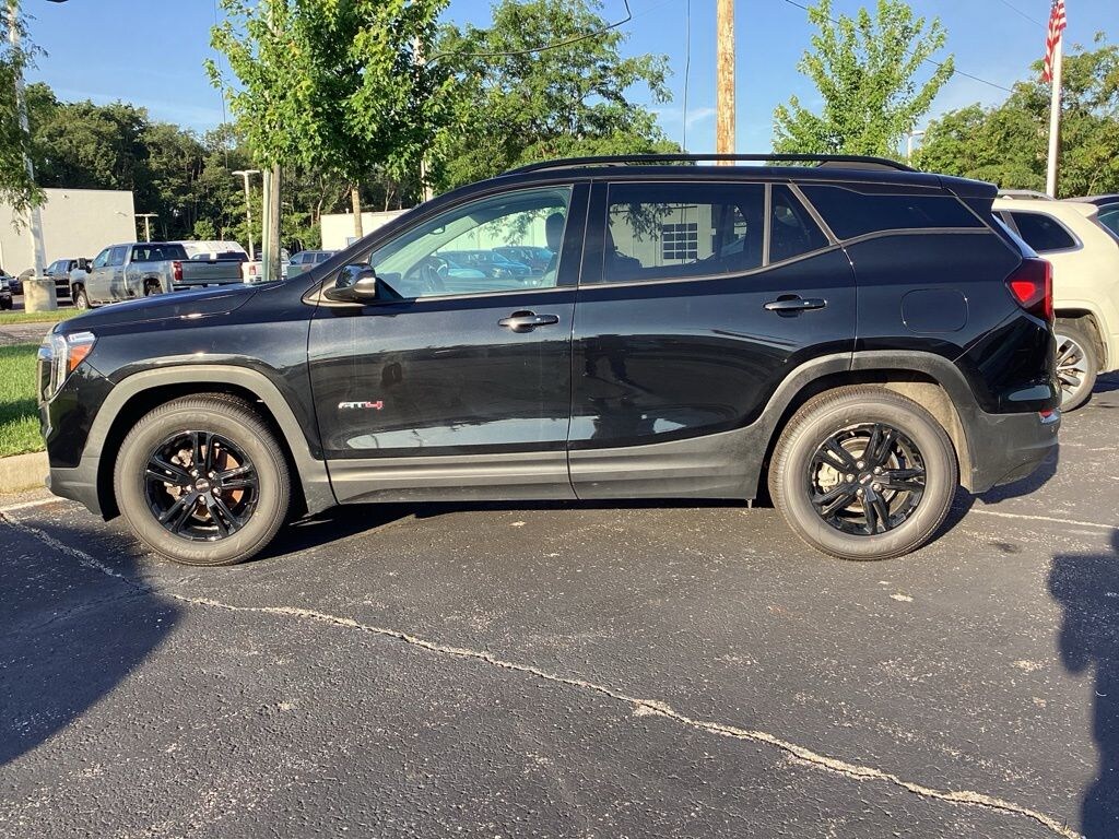 Used 2022 GMC Terrain AT4 SUV