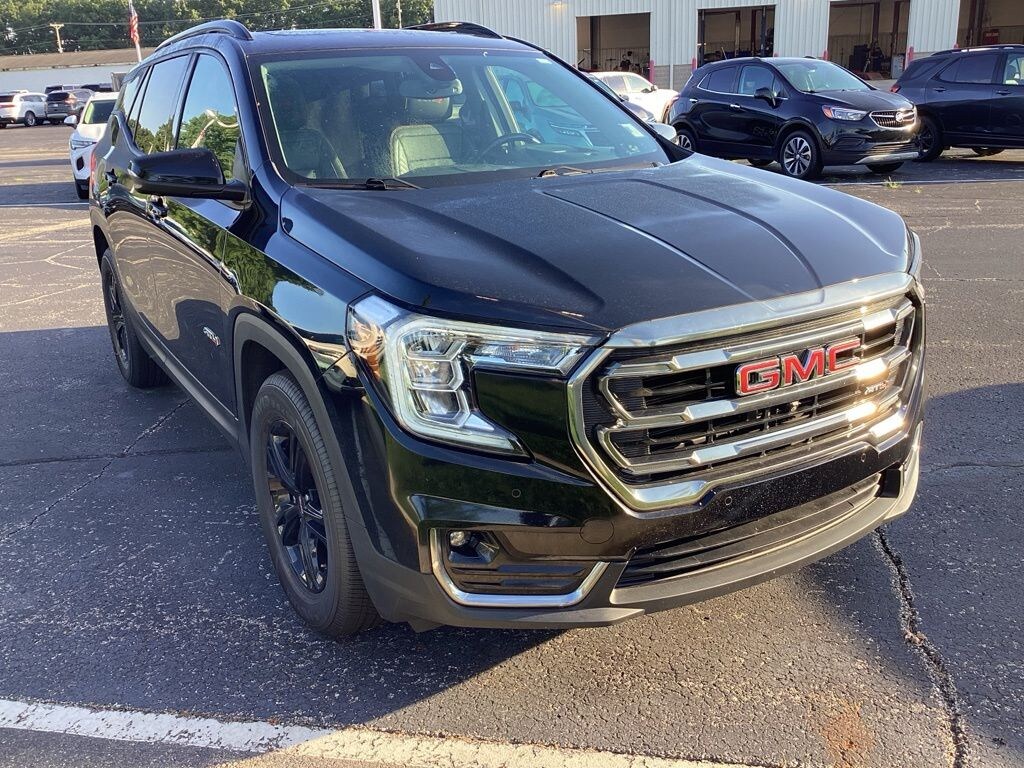 Used 2022 GMC Terrain AT4 SUV
