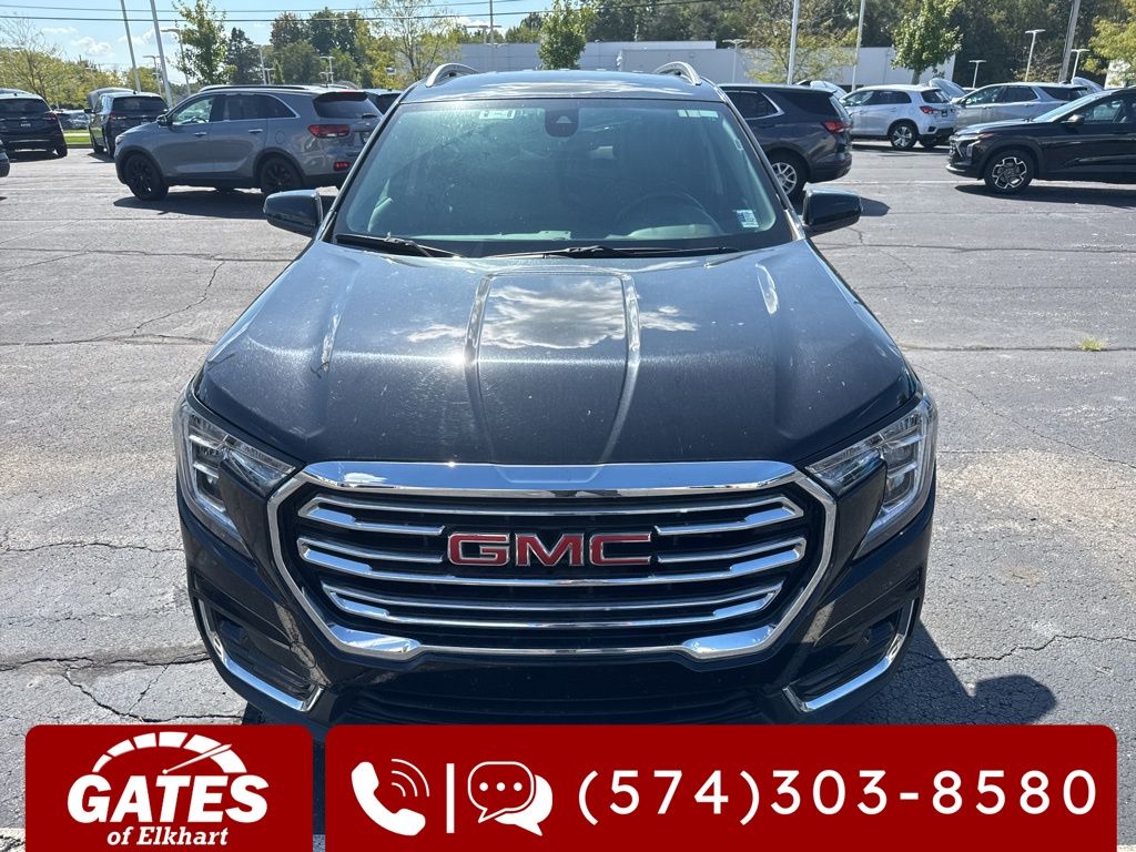 2024 Gmc Terrain SLT photo 2