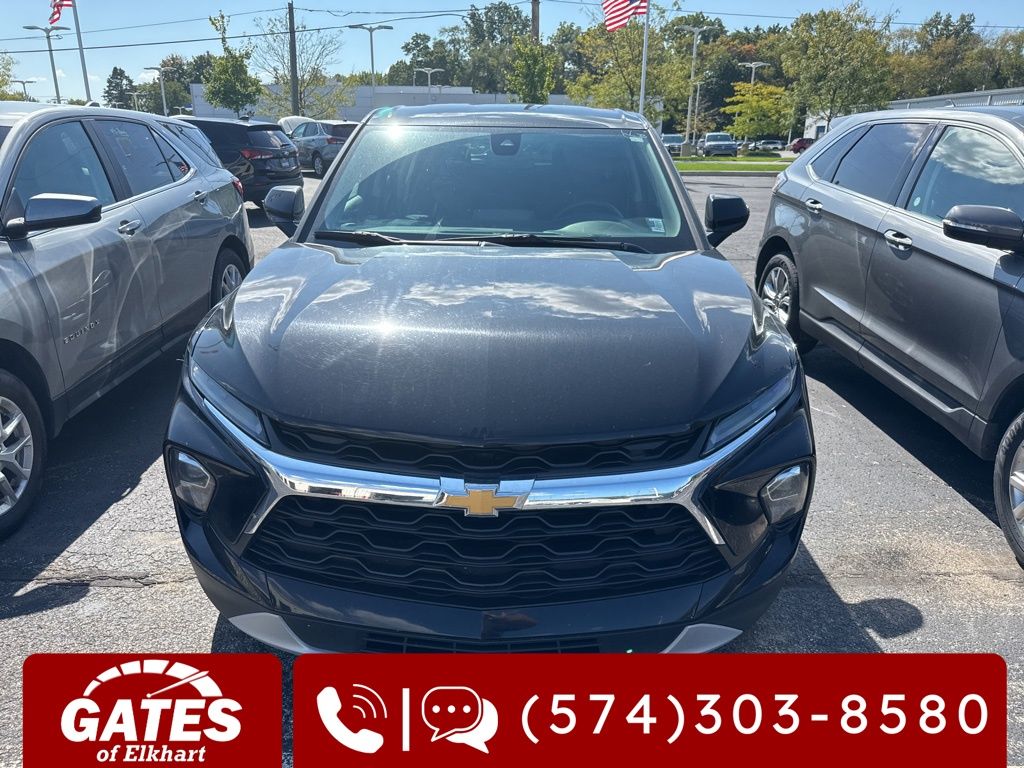 2024 Chevrolet Blazer 2LT photo 2