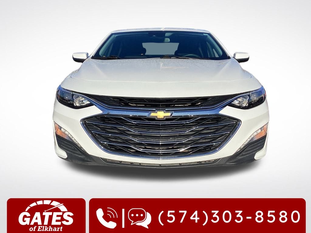 2024 Chevrolet Malibu 1LT photo 2