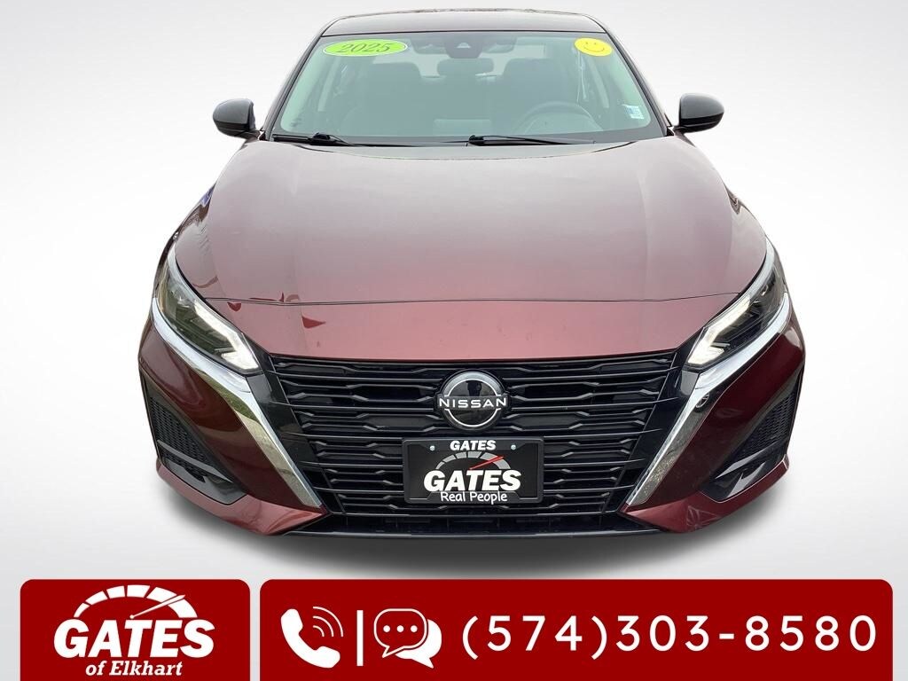 Used 2025 Nissan Altima SV Sedan