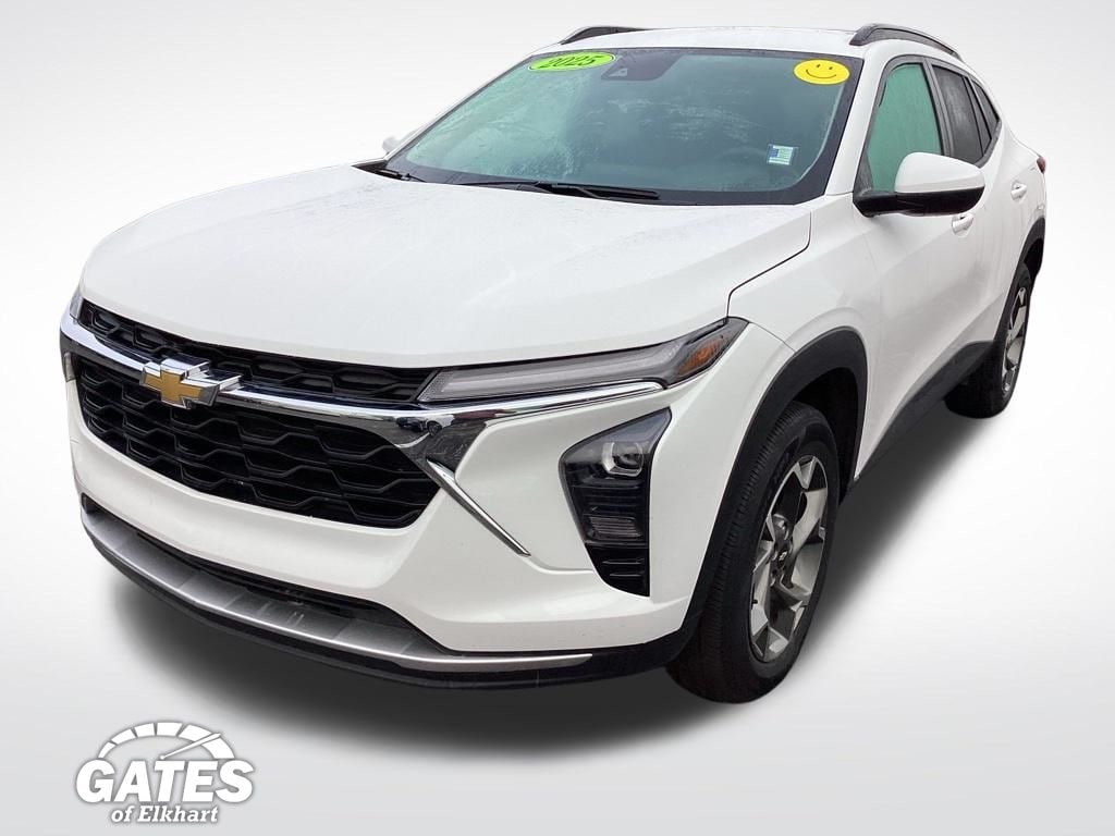 Used 2025 Chevrolet Trax LT SUV