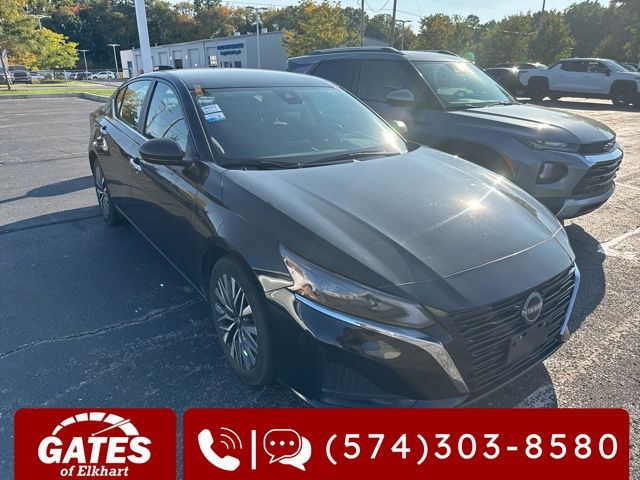 2024 Nissan Altima 2.5 SV photo 3