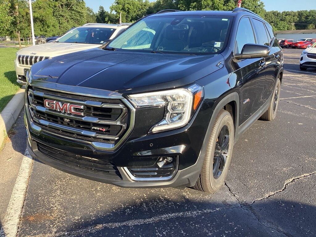 Used 2022 GMC Terrain AT4 SUV