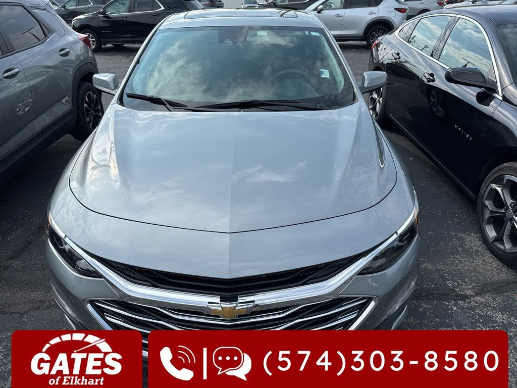 2024 Chevrolet Malibu 1LT photo 2
