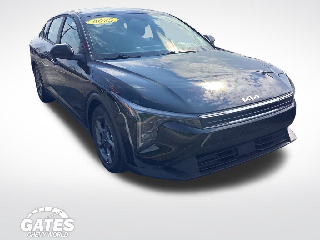 Used 2025 Kia K4 LXS Sedan