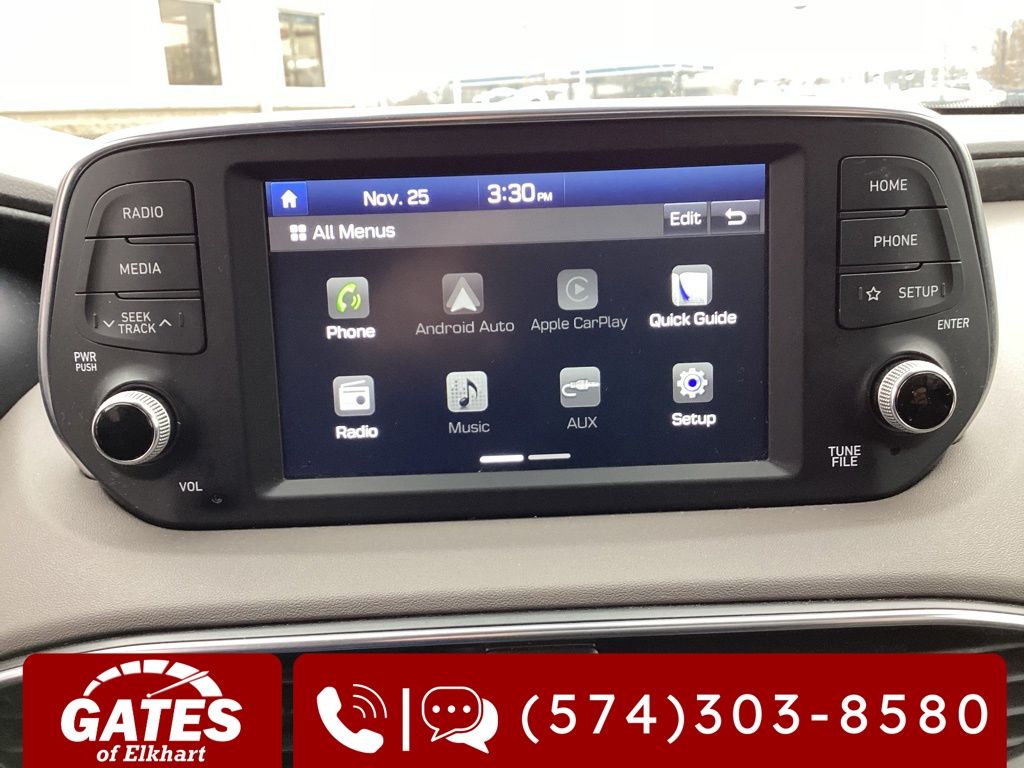 2020 Hyundai Santa Fe SE photo 3