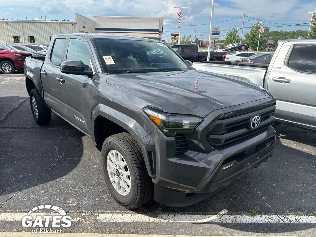 Used 2025 Toyota Tacoma SR5 Truck