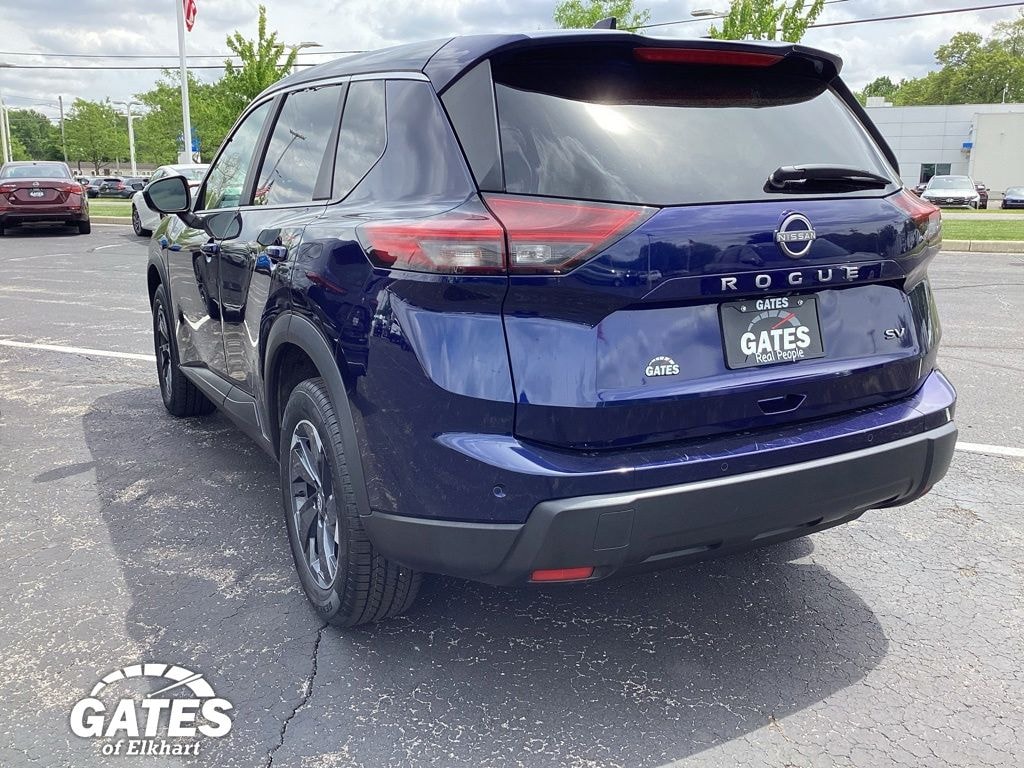 Used 2024 Nissan Rogue SV SUV