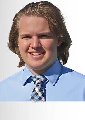 Staff member Andre De Freitas from ID_37484c845927