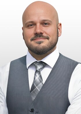 Staff member Thomas Erickson from ID_37484c845927