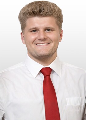 Staff member Guiseppe Nania from ID_37484c845927