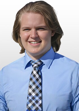 Staff member Andre De Freitas from ID_37484c845927