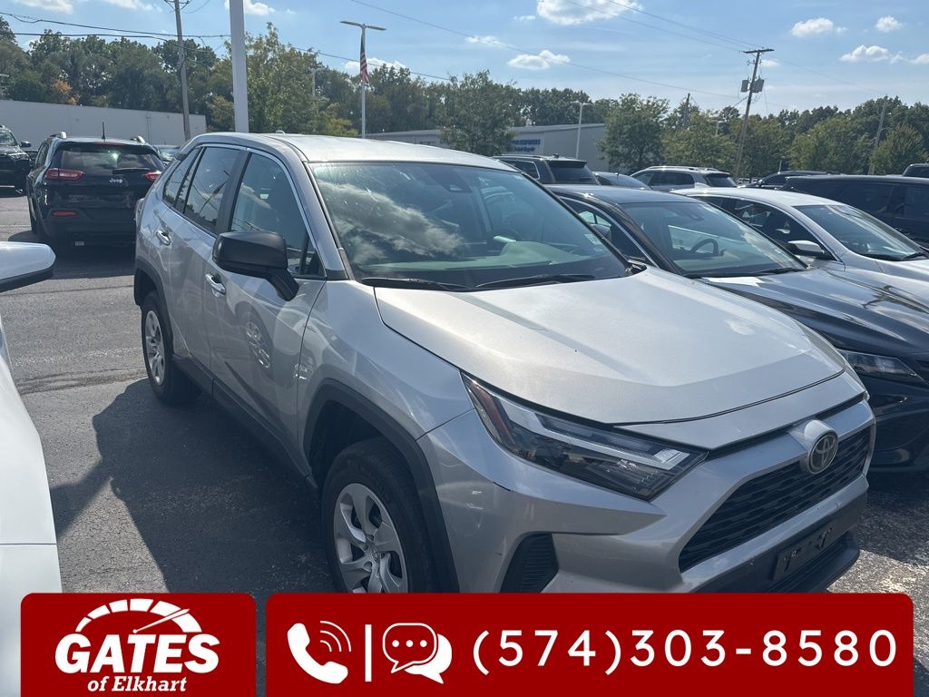 2024 Toyota RAV4 LE photo 2