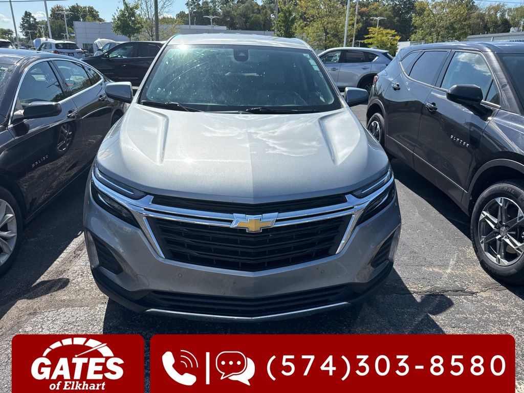 2024 Chevrolet Equinox photo 2