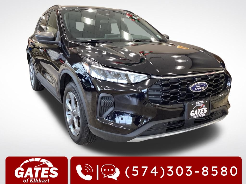 2025 Ford Escape ST-Line's photo
