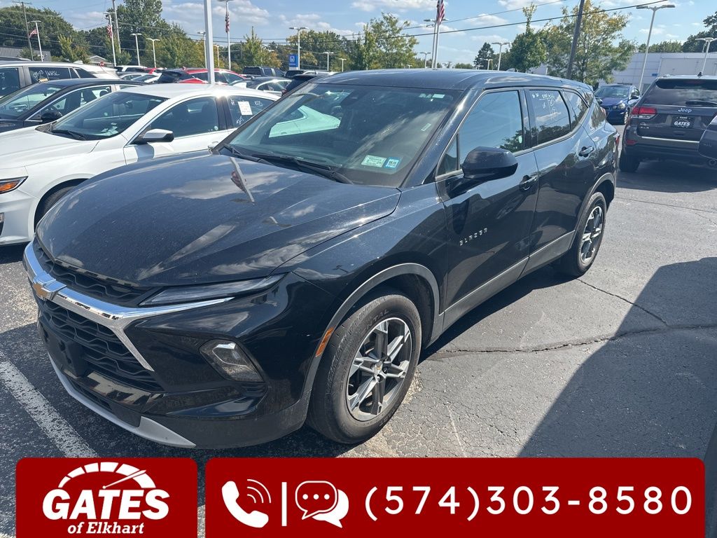 2023 Chevrolet Blazer 2LT photo 2