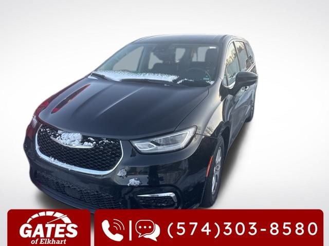 2024 Chrysler Pacifica Touring L's photo