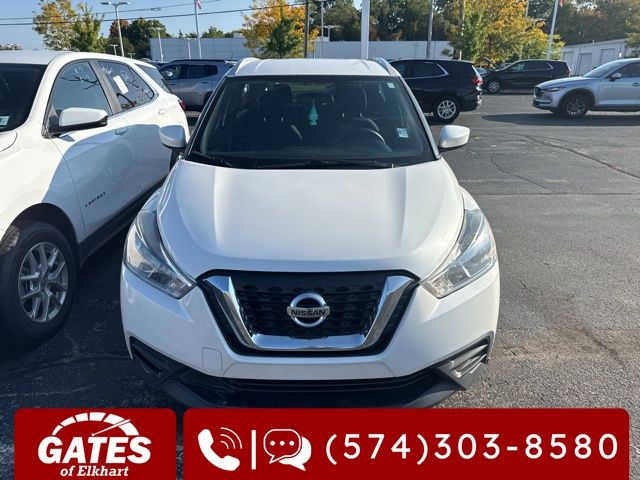 2018 Nissan Kicks SV photo 2