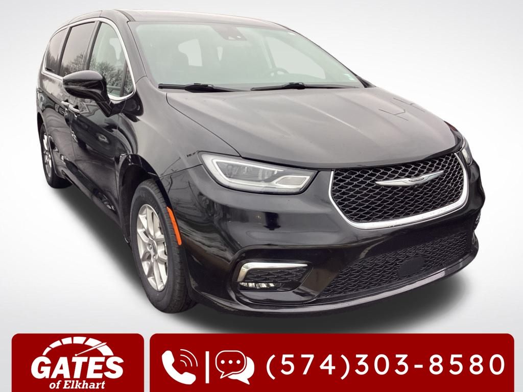 2024 Chrysler Pacifica Touring L's photo