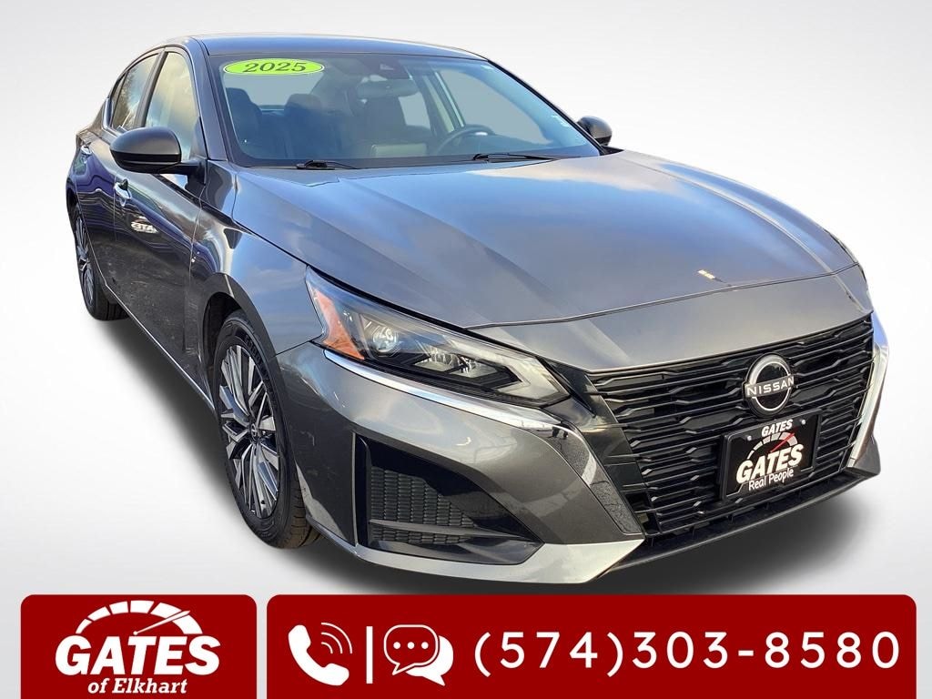 Used 2025 Nissan Altima SV Sedan