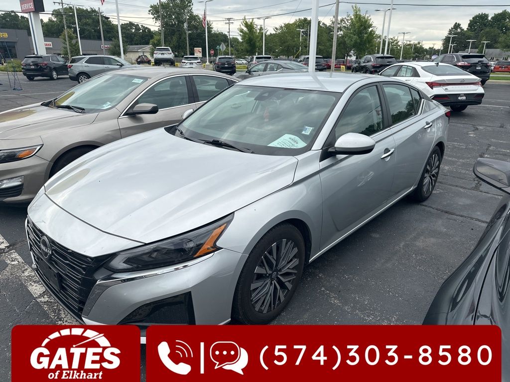 2023 Nissan Altima 2.5 SV photo 3