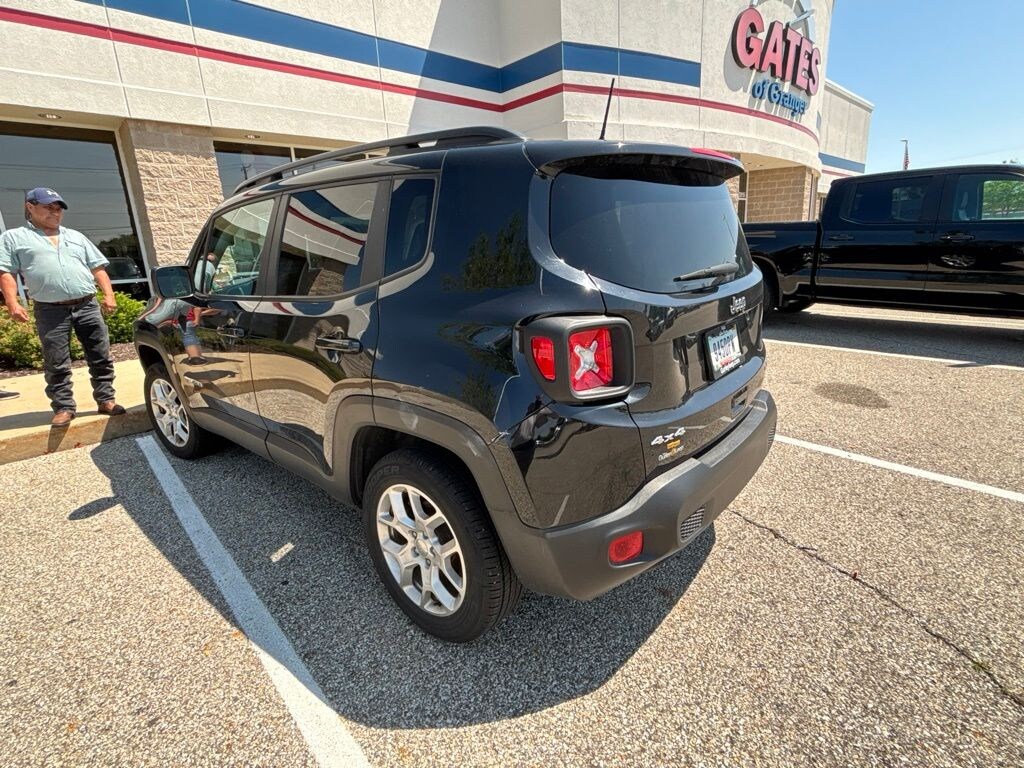Used 2018 Jeep Renegade Latitude 4x4 SUV