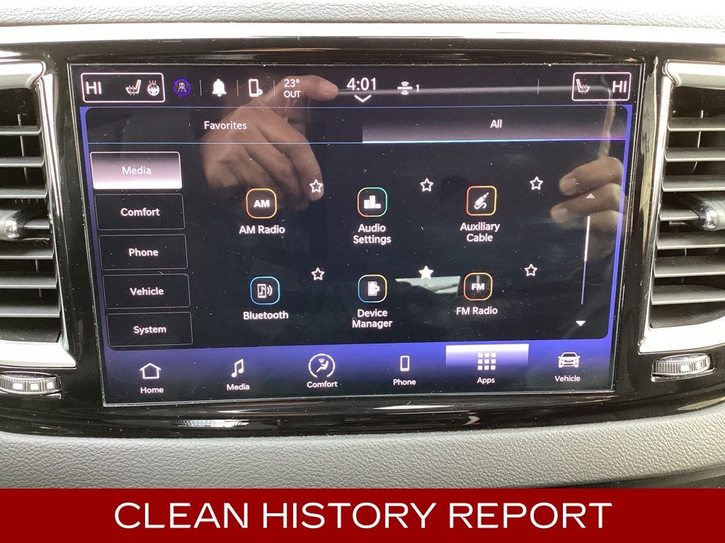 2024 Chrysler Pacifica Touring L photo 3