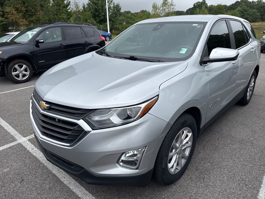 2021 Chevrolet Equinox photo 2