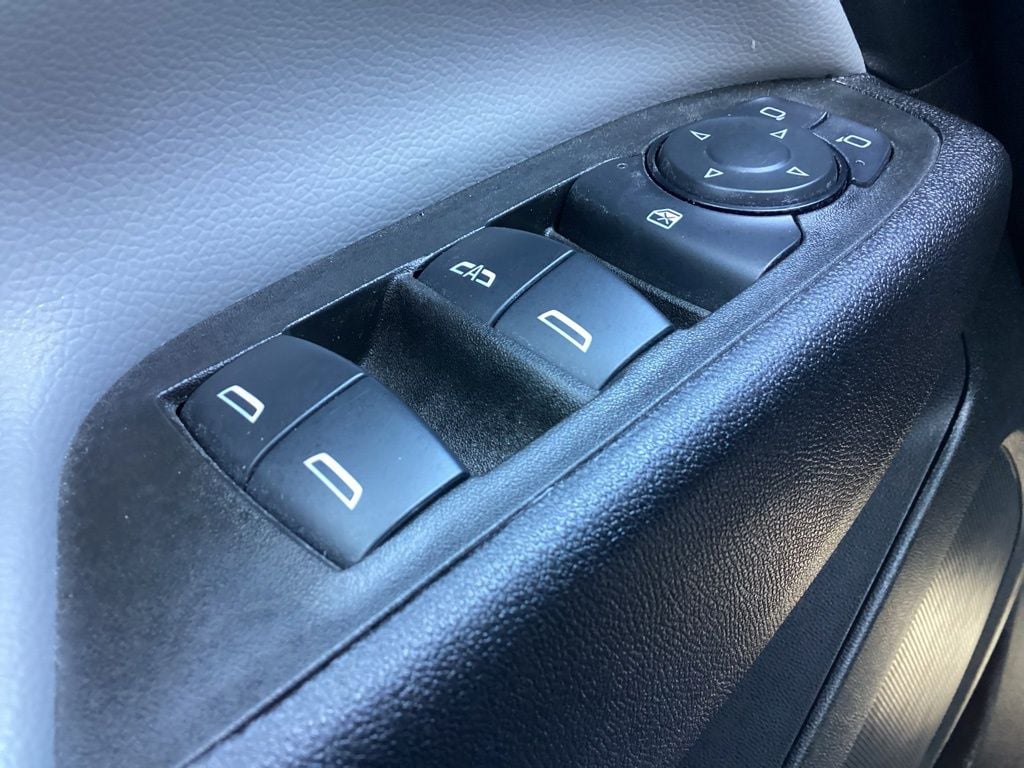 2024 Chevrolet Equinox LT - Photo 28