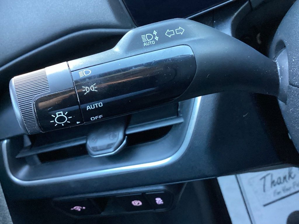 2025 Kia K4 LXS - Photo 19