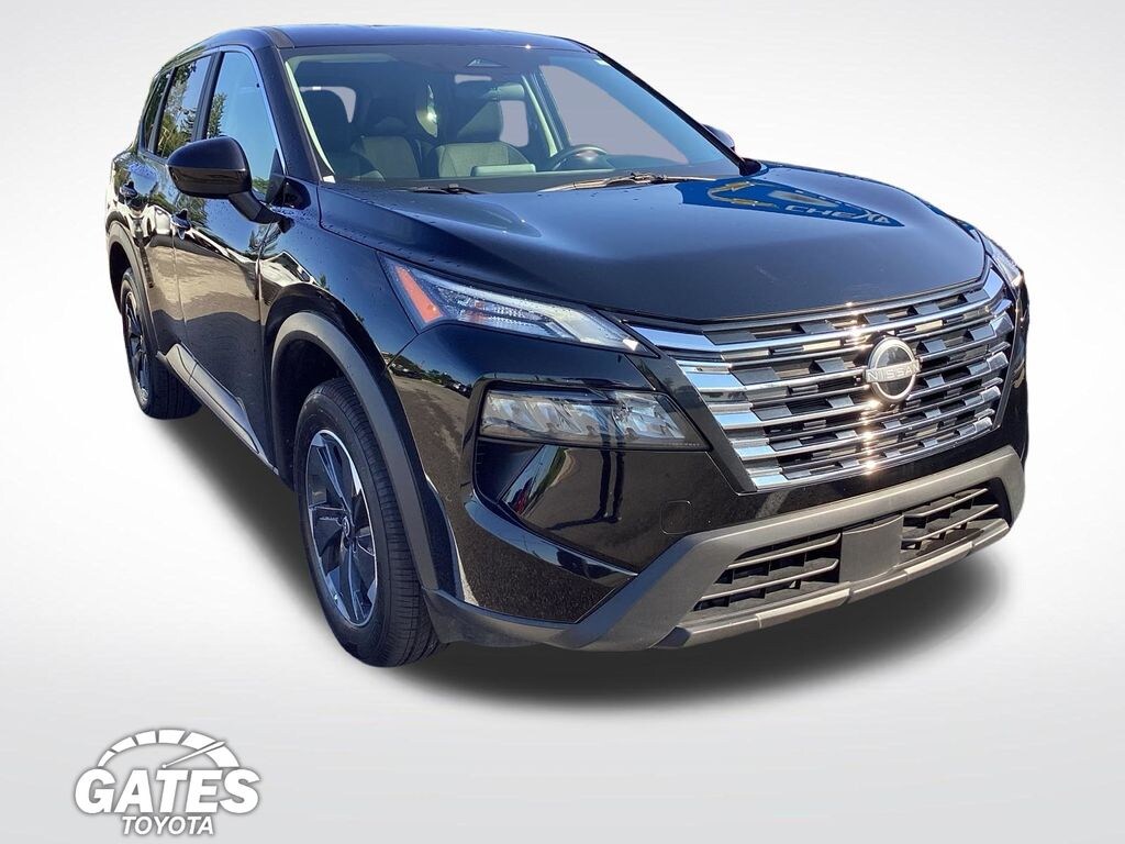 Used 2025 Nissan Rogue SV SUV