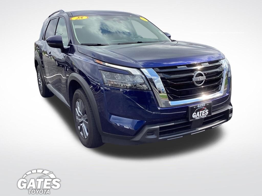 Used 2025 Nissan Pathfinder SV SUV