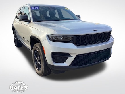 2025 Jeep Grand Cherokee Laredo SUV